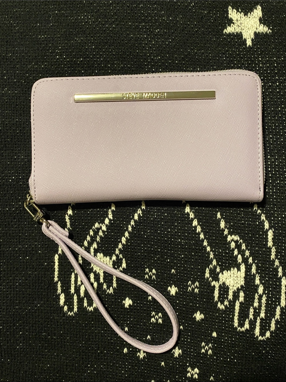 Steve Madden lilac wristlet wallet
